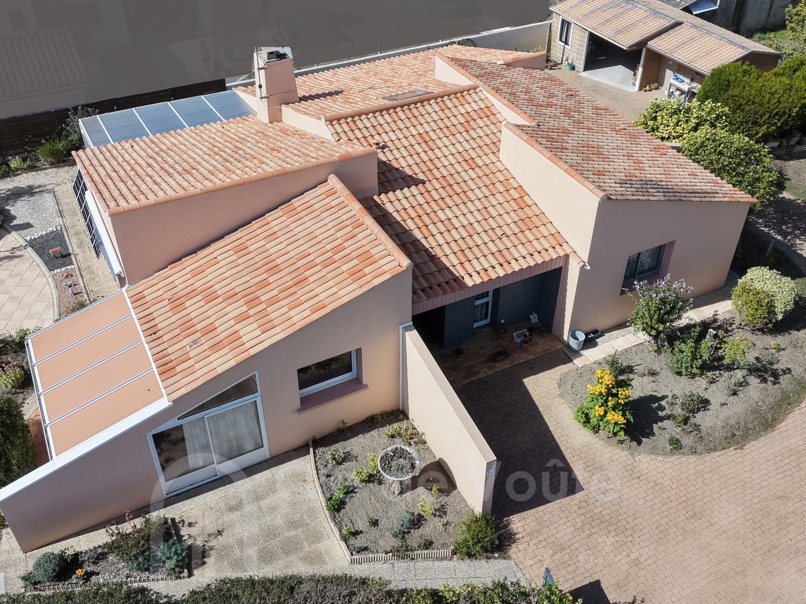 Maison d'architecte - 170m2 - 3 chambres, bureau et 1000m2 de terrain