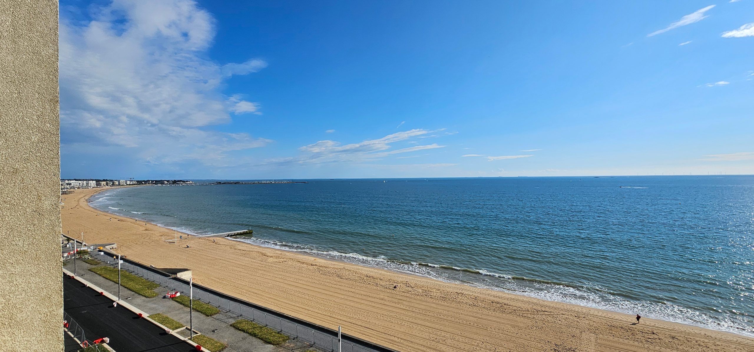 T2 45m² traversant, dernier étage face mer 