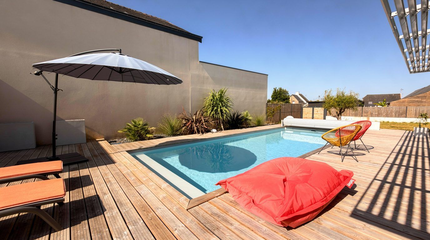 MAISON D’ARCHITECTE DE PLAIN-PIED – LOCMIQUÉLIC – PISCINE CHAUFFÉE – À 10 MINUTES DE LORIENT