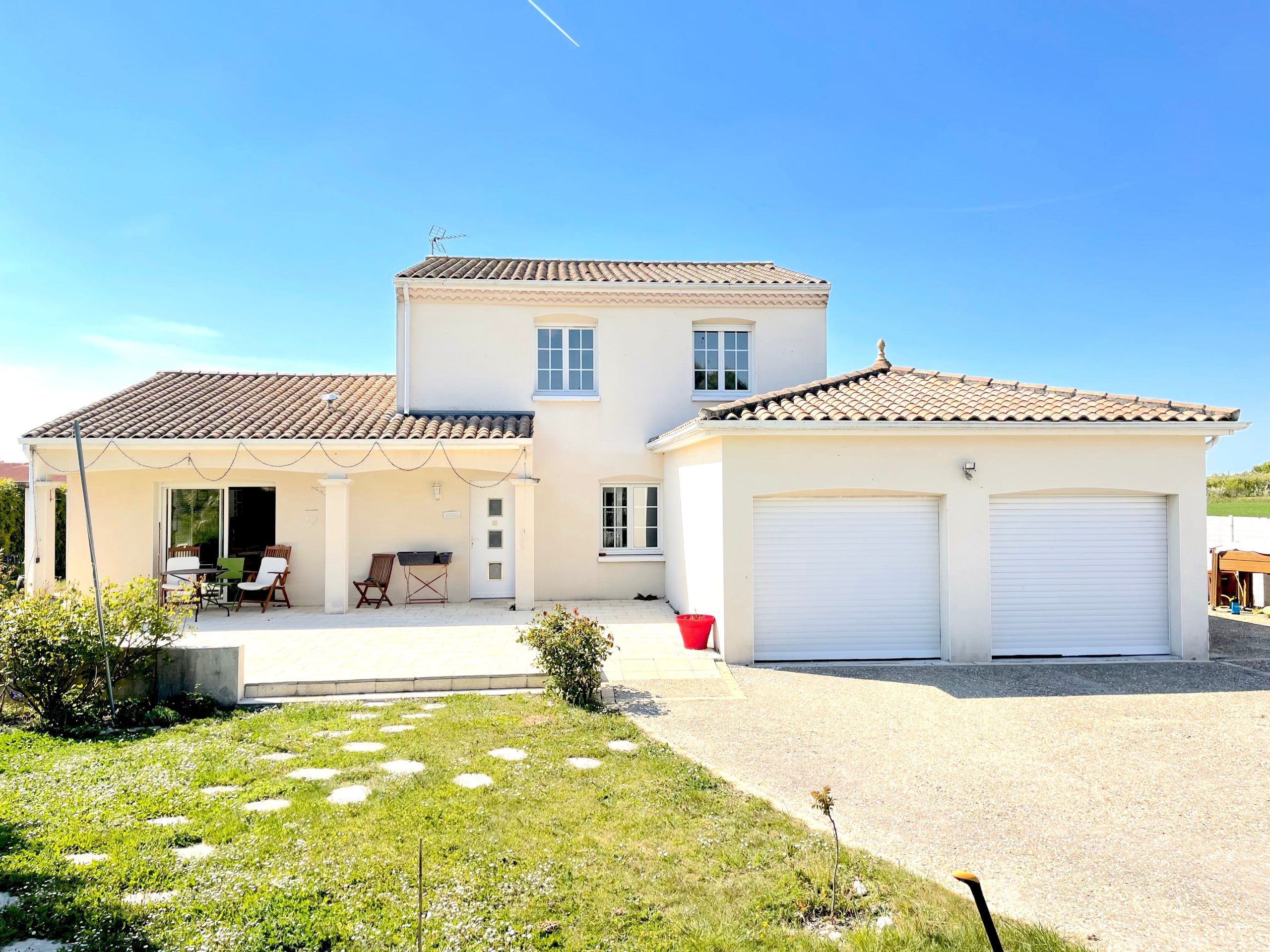 MÉDIS – Villa contemporaine avec piscine, aux portes de Royan