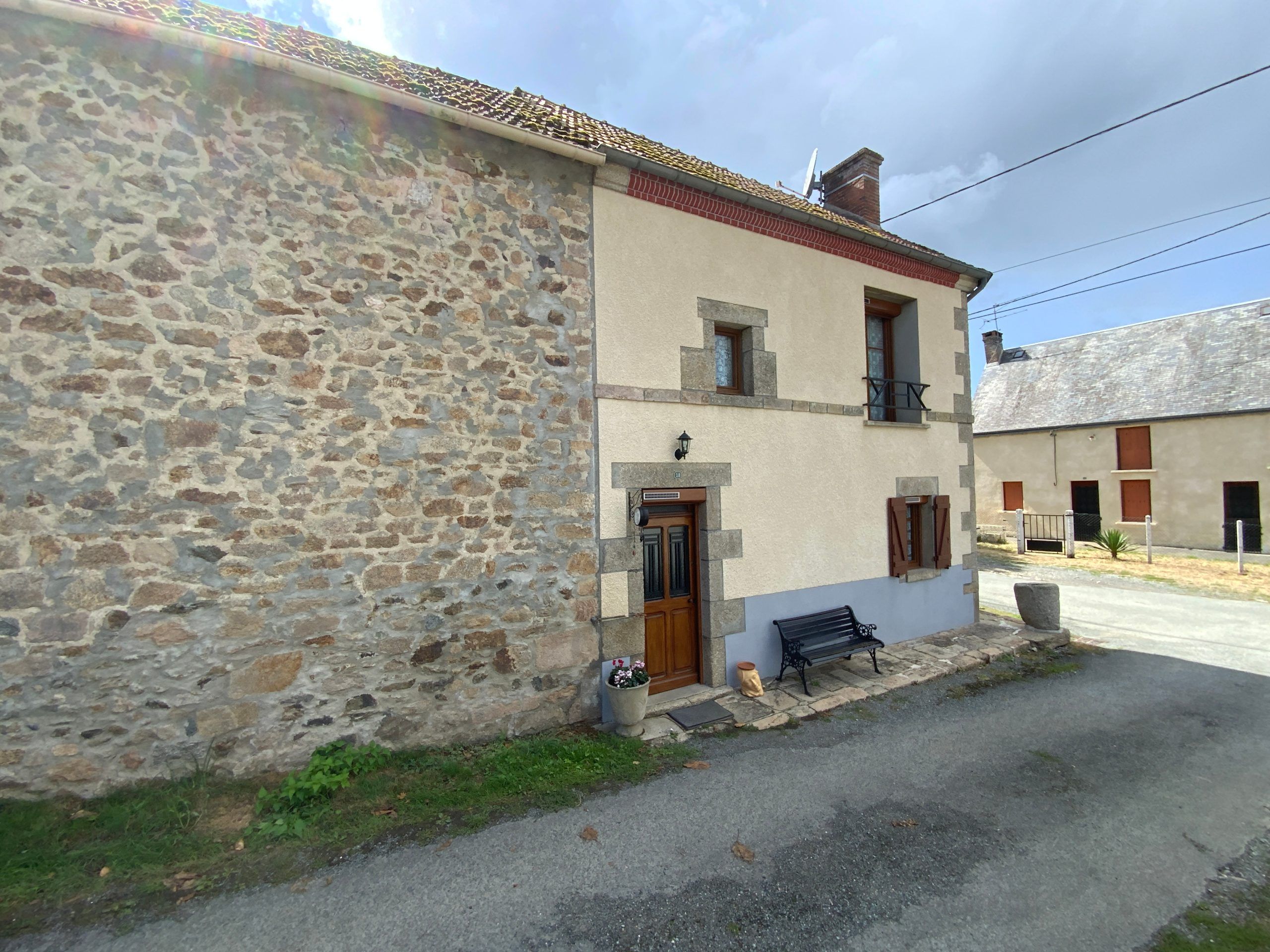Maison  Saint-Dizier-les-Domaines !