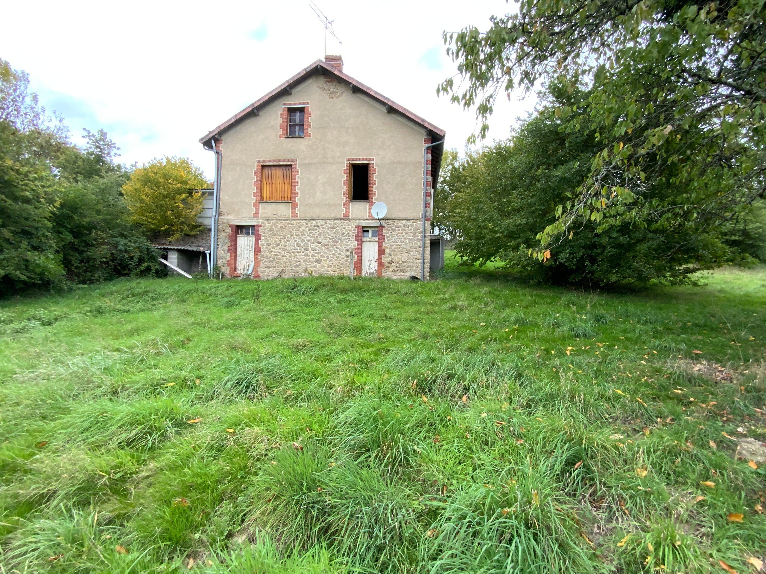 Maison avec terrain sans voisin ! 