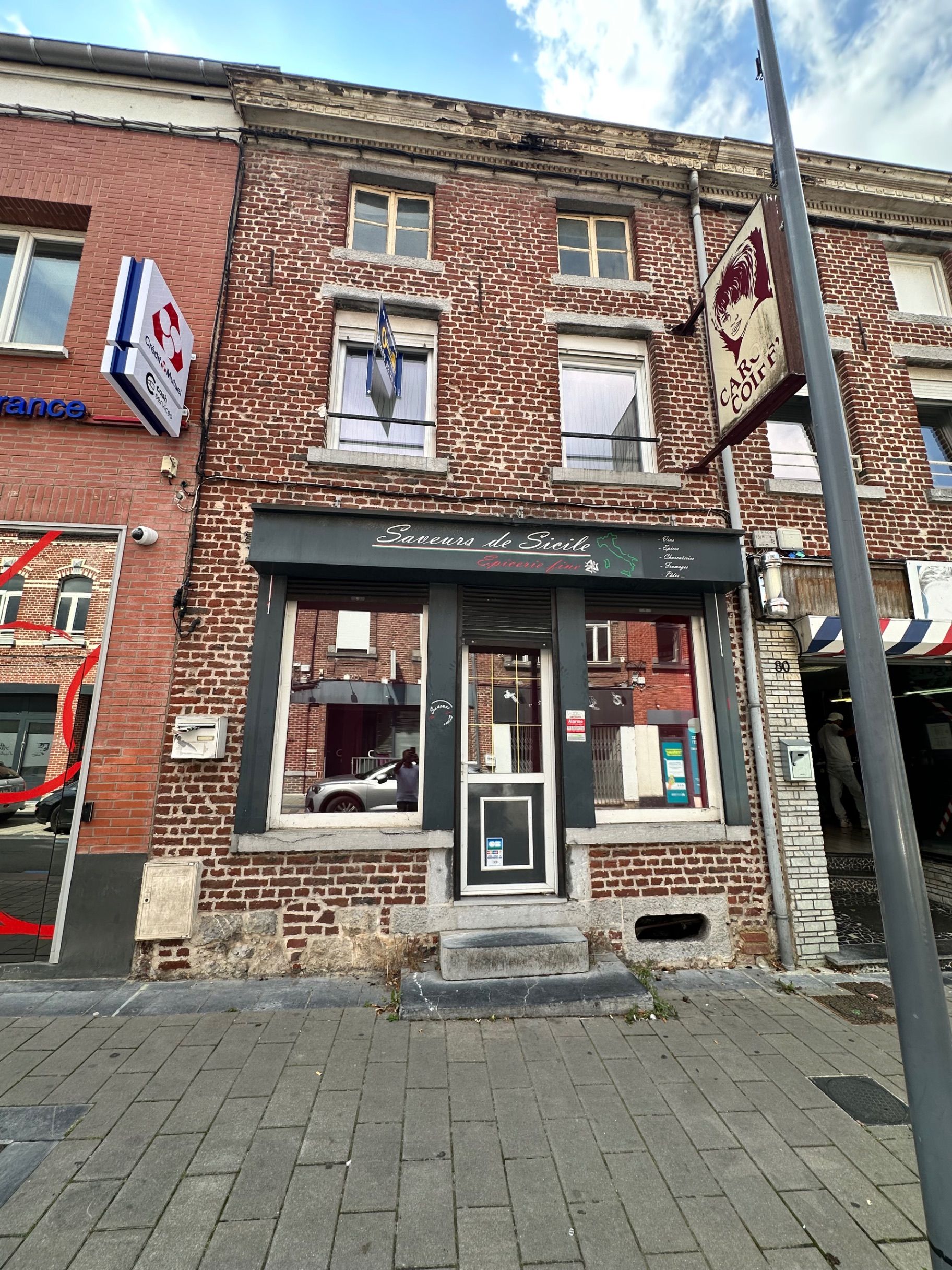 Habitation + espace commercial, Bien 2-en-1 à Jeumont –  une opportunité rare !