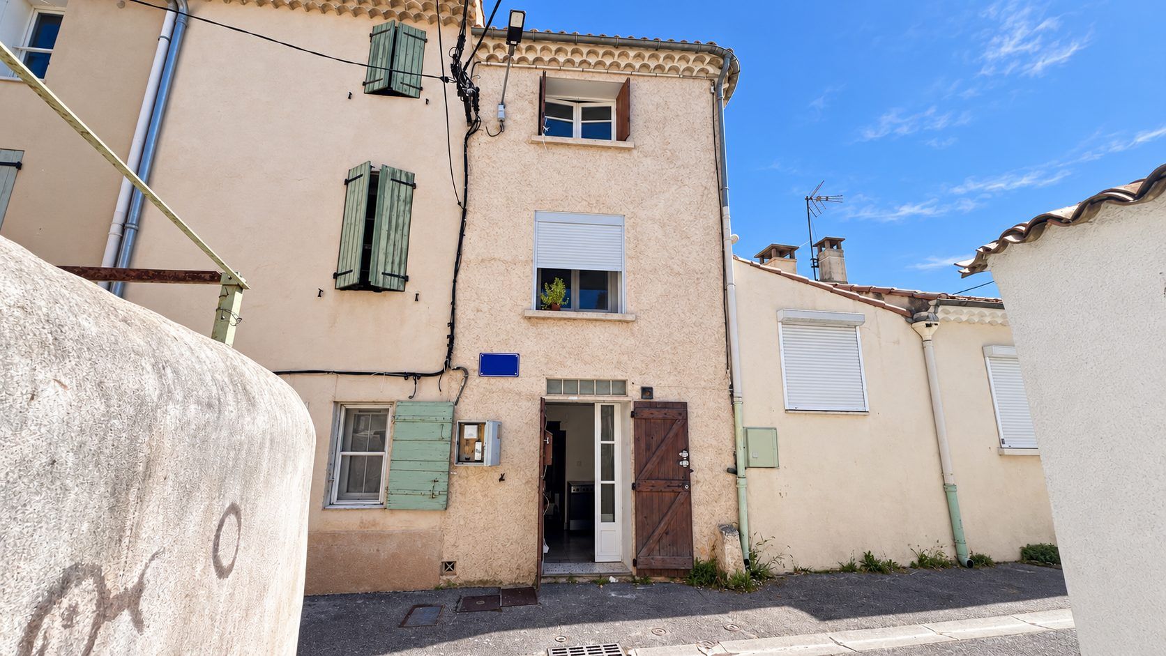 AIX LES MILLES - IMMEUBLE DE RAPPORT – 4 CHAMBRES LOUÉES – 60 M²