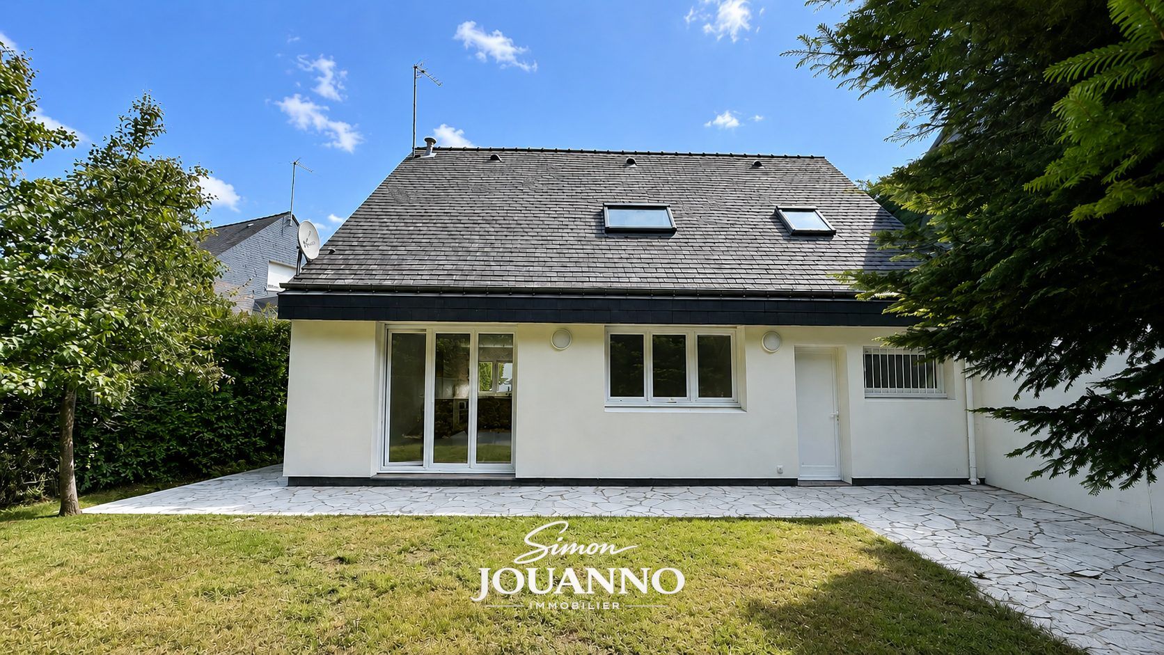 Maison rénovée avec garage et jardin - 3 à 5 chambres