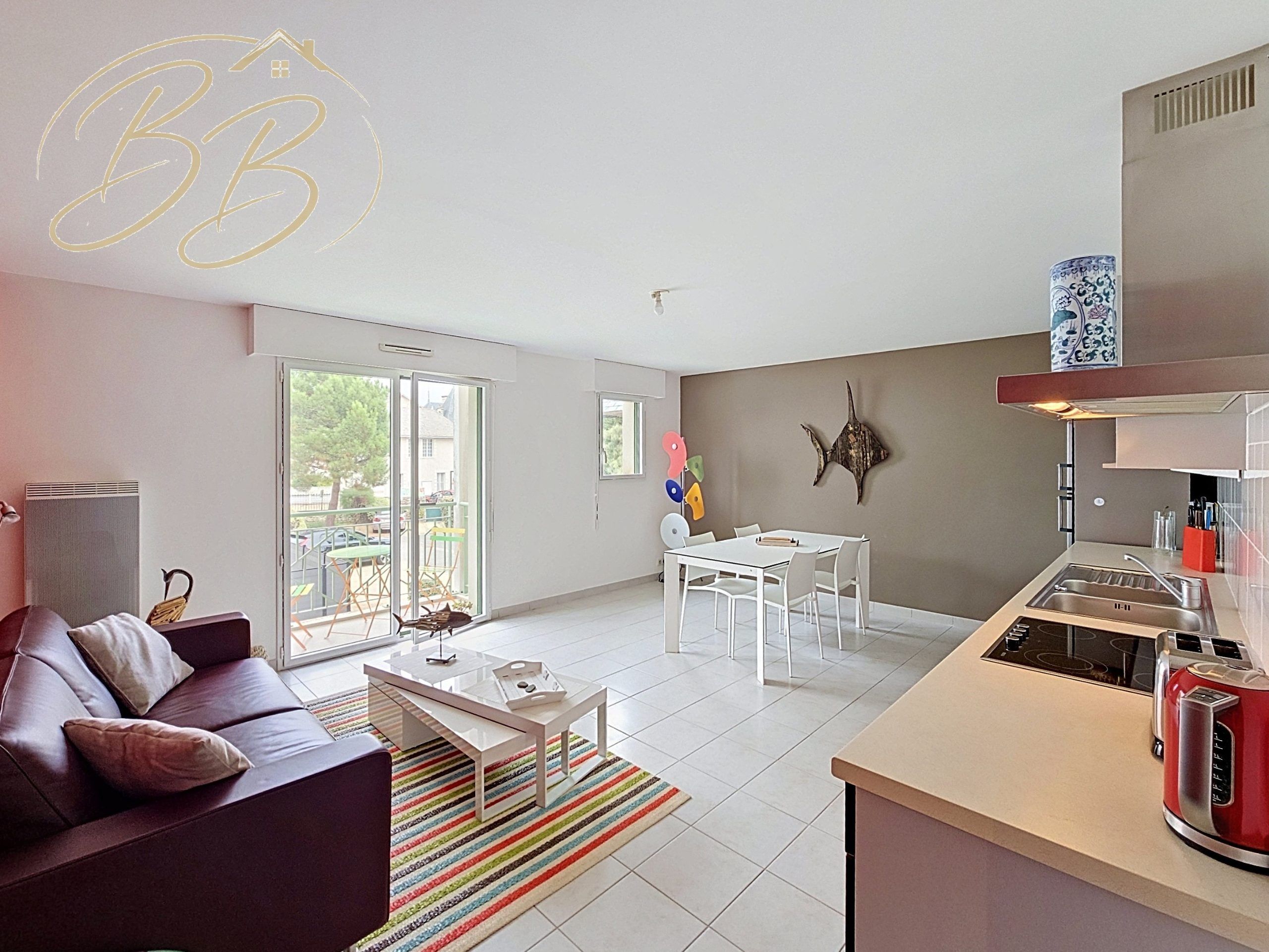 Bel Appartement 64m², 3 pièces , Plage du Nau à 50m