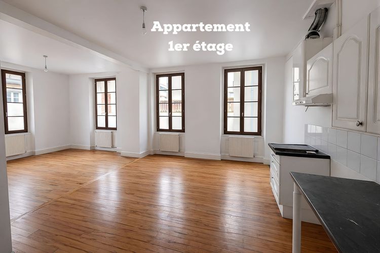 Immeuble Castelsarrasin 9 pièce(s) 192 m2
