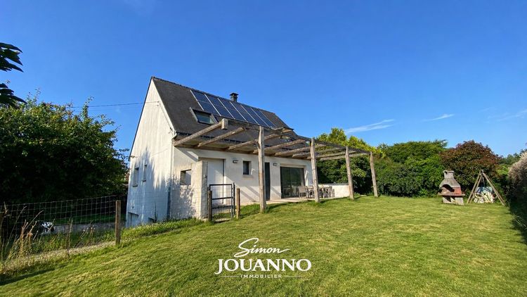 Maison familiale avec sous sol et jardin - Proche de Pontivy